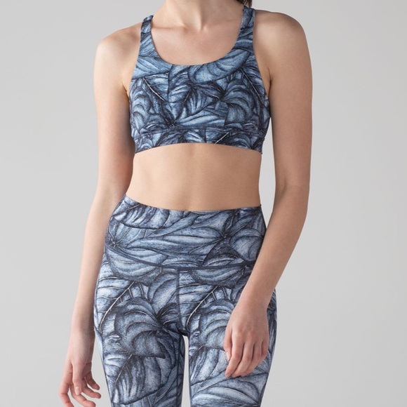 Lululemon Energy Bra (Nulux) Mini Concrete Jungle Alpine White Multi size 8 EUC. - Picture 7 of 15